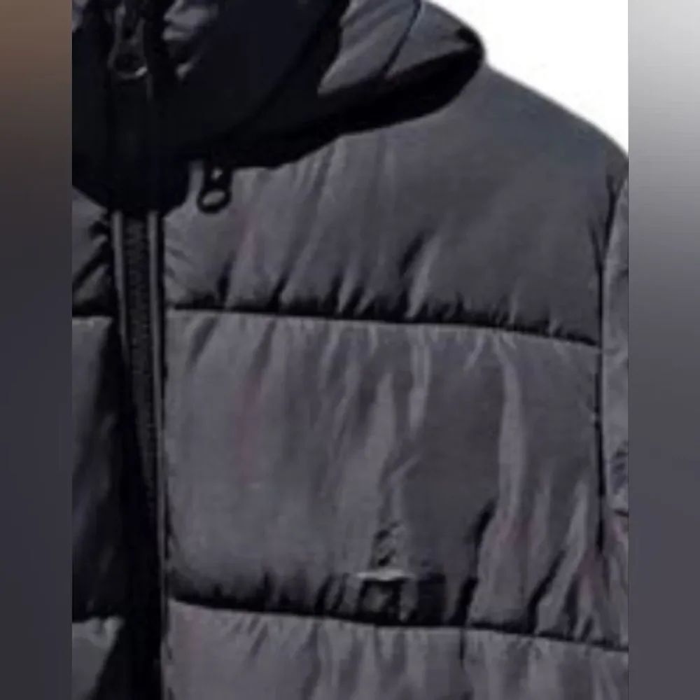 Divided Black Puffer Jacket - Picture 10 of 10